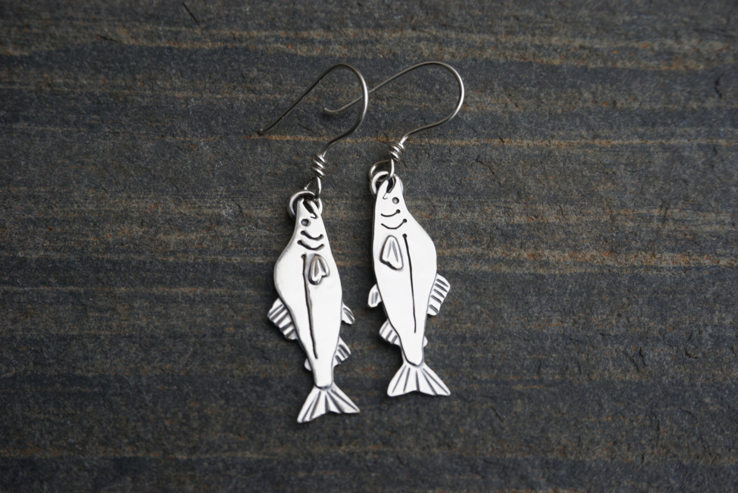 Salmon Earrings - Pink (Humpy)